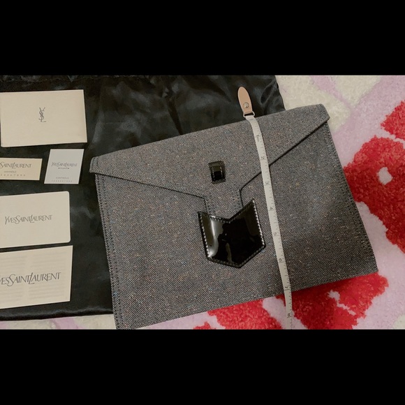 Authentic 💯 YSL Clutch - Picture 10 of 16
